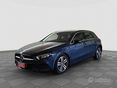 Gebraucht Mercedes A180 150 PS (110 kW) 2021 Blau Limousine