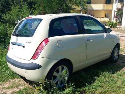 Usata Lancia Ypsilon 70 CV (51 kW) 2004 Utilitaria