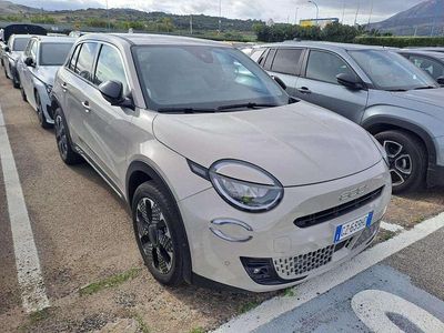 Usata Fiat 600 La Prima 110 CV (80 kW) 2025 Beige SUV