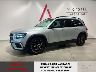 Usata Mercedes GLB200 AMG Line Premium 150 CV (110 kW) 2024 Argento SUV