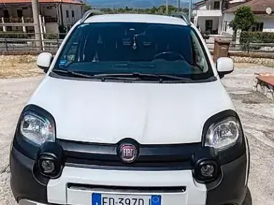 Usata Fiat Panda Cross Cross 95 CV (69 kW) 2016 Bianco Utilitaria