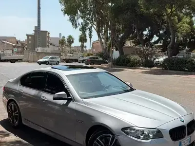 Usata BMW 525 Comfort Edition 218 CV (160 kW) 2015 Grigio Berlina