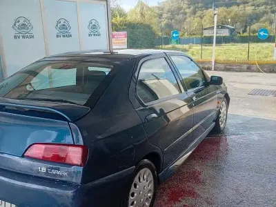 Usata Alfa Romeo 146 140 CV (102 kW) 1997 Utilitaria