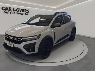 Usata Dacia Sandero Extreme 101 CV (74 kW) 2025 Bianco Utilitaria