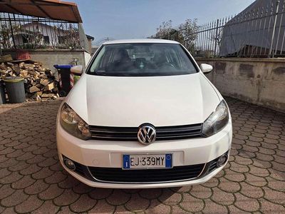 Usata VW Golf VI Highline 105 CV (77 kW) 2011 Bianco Utilitaria