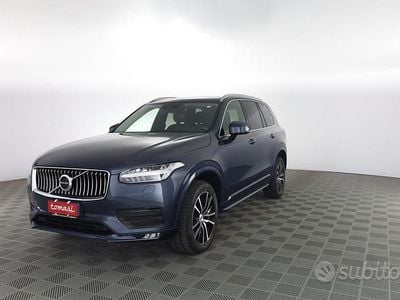 Usata Volvo XC90 Momentum 235 CV (172 kW) 2021 Denim blue SUV