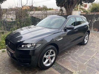 Usata Jaguar F-Pace Portfolio 241 CV (177 kW) 2018 Grigio SUV
