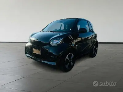 Usata Smart ForTwo Coupé Passion 60 kW (82 CV) 2023 Nero Utilitaria