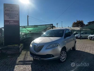 Usata Lancia Ypsilon Gold 85 CV (62 kW) 2013 Grigio Utilitaria