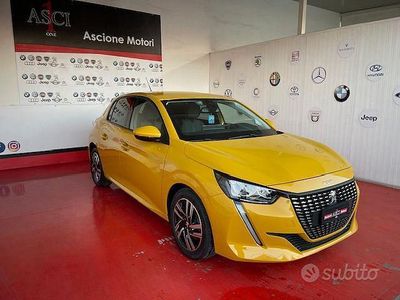 Usata Peugeot 208 Allure 101 CV (74 kW) 2020 Giallo Utilitaria