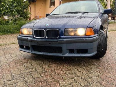 usata BMW 320 e36 i