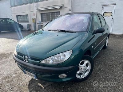 Usata Peugeot 206 75 CV (55 kW) 2001 Verde Berlina