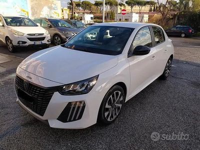 Usata Peugeot 208 Active 75 CV (55 kW) 2024 Bianco Utilitaria
