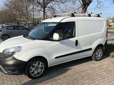 Usata Fiat Doblò Easy 120 CV (88 kW) 2017 Bianco Monovolume