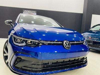 Begagnad VW Golf VIII R-line 149 HK (109 kW) 2022 Blå Sedan
