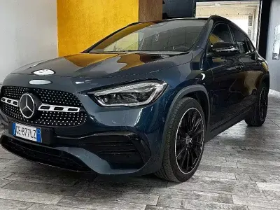 Usata Mercedes GLA250 Premium 224 CV (164 kW) 2021 Bluazzurro SUV