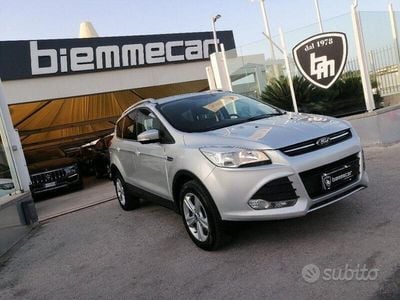 Usado Ford Kuga Titanium 120 CV (88 kW) 2015 Plateado SUV