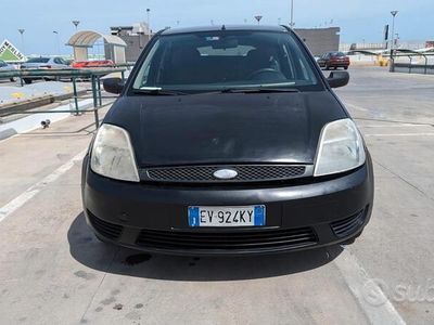 usata Ford Fiesta 4ª serie - 2004