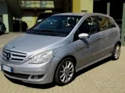 Usata Mercedes B200 2007 Grigio Monovolume