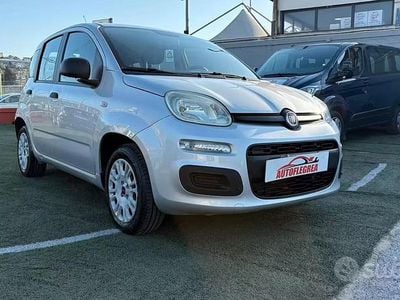 Usata Fiat Panda 69 CV (50 kW) 2019 Grigio Utilitaria