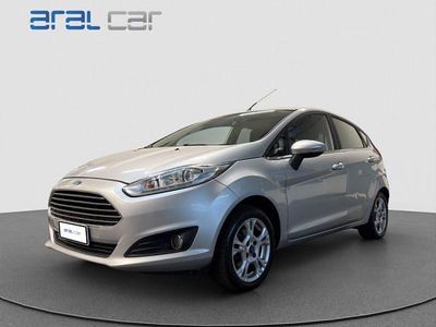 Usata Ford Fiesta Titanium 75 CV (55 kW) 2016 Argento Berlina