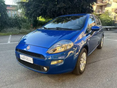 Usata Fiat Punto Evo Lounge 69 CV (50 kW) 2013 Blu/azzurro Utilitaria