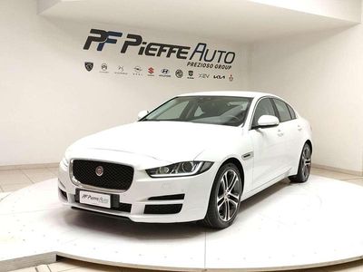 Usata Jaguar XE Pure 179 CV (131 kW) 2016 Bianco Berlina