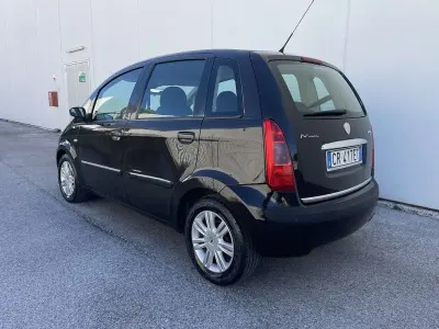 Usata Lancia Musa 69 CV (50 kW) 2004 Monovolume