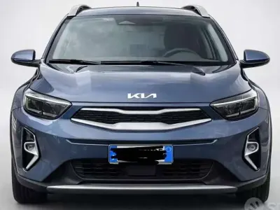 Usata Kia Stonic Urban 84 CV (61 kW) 2024 Blu/azzurro SUV