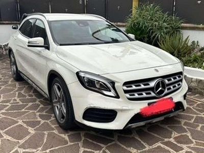 Usata Mercedes GLA220 177 CV (130 kW) 2017 Bianco SUV