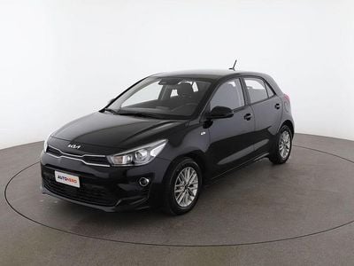 Usata Kia Rio Style 120 CV (88 kW) 2022 Nero