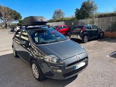 Usata Fiat Punto Young 75 CV (55 kW) 2014 Grigio Utilitaria