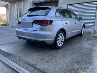 Usata Audi A3 110 CV (80 kW) 2015 Grigio Berlina