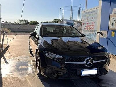 Usata Mercedes A180 136 CV (100 kW) 2024 Nero Berlina