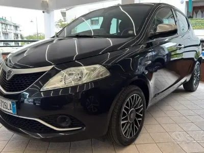 Usata Lancia Ypsilon S 95 CV (69 kW) 2017 Nero Utilitaria