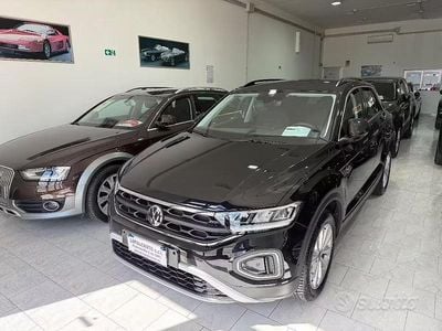 Begagnad VW T-Roc Style 110 HK (80 kW) 2022 Svart SUV