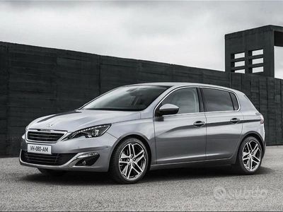 Usado Peugeot 308 116 CV (85 kW) 2014 Gris Berlina