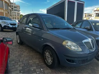 Usata Lancia Ypsilon 60 CV (44 kW) 2004 Other Utilitaria