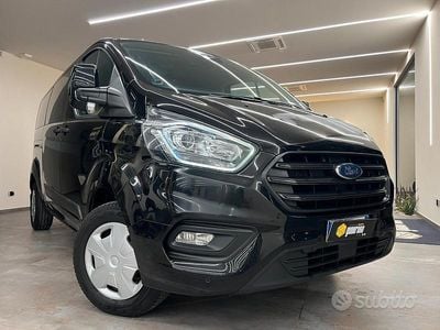 Usata Ford Transit Custom 131 CV (96 kW) 2021 Nero Monovolume