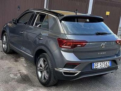 Usata VW T-Roc Business 150 CV (110 kW) 2021 Grigio SUV