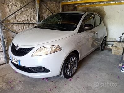 Grigio Usata 2020 Lancia Ypsilon Gold Utilitaria | 9000 € (Buon prezzo)