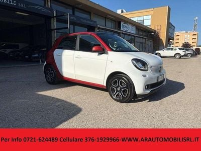 Begagnad Smart ForFour Prime 71 HK (52 kW) 2017 Vit Halvkombi
