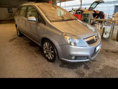 usata Opel Zafira b