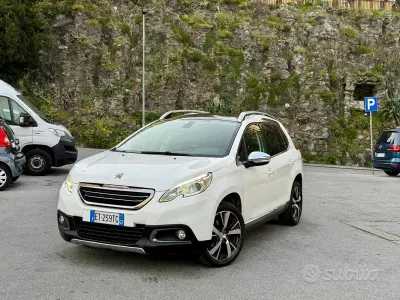Usata Peugeot 2008 115 CV (84 kW) 2014 Bianco SUV