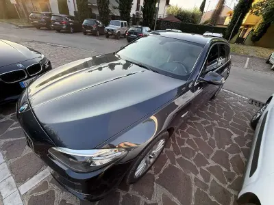Usata BMW 525 Luxury Line 218 CV (160 kW) 2015 Grigio Station wagon