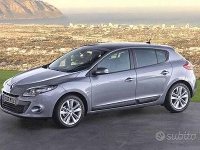 Usata Renault Mégane Dynamique 110 CV (80 kW) 2010 Bianco Berlina
