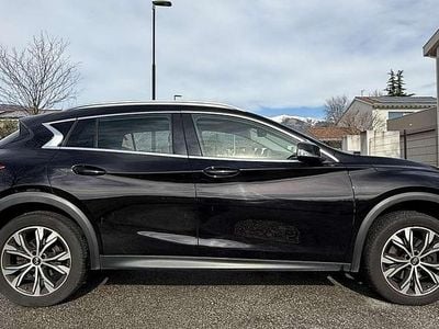 Usata Infiniti QX30 Premium 170 CV (125 kW) 2017 Nero SUV