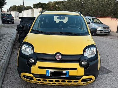Begagnad Fiat Panda 70 HK (51 kW) 2020 Halvkombi