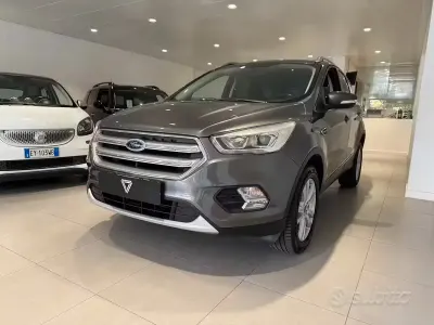 Usata Ford Kuga S 120 CV (88 kW) 2018 Grigio SUV