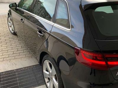 usata Audi A3 Sportback 1.6 tdi Ambition